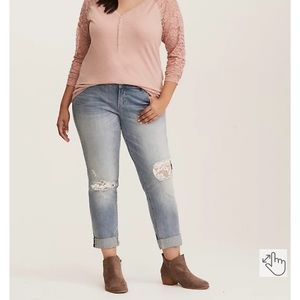 Torrid boyfriend lace inset jeans size 24